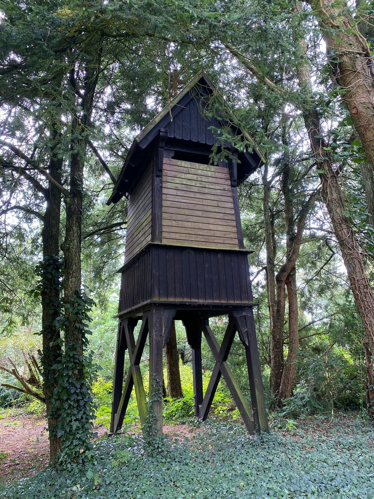 Glockenturm auf dem Friedhof Bergstedt – Friedhof Bergstedt